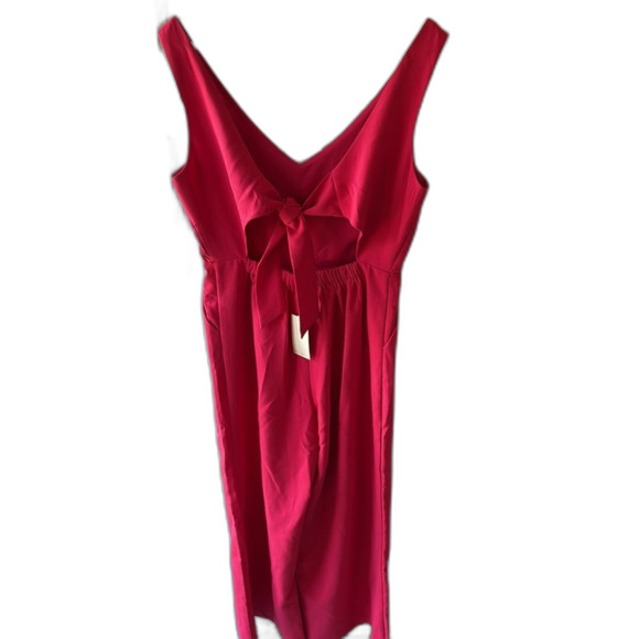 NWT Melloday v-neck tie-back jumpsuit. Size Medium.  NWT - Picture 6 of 9